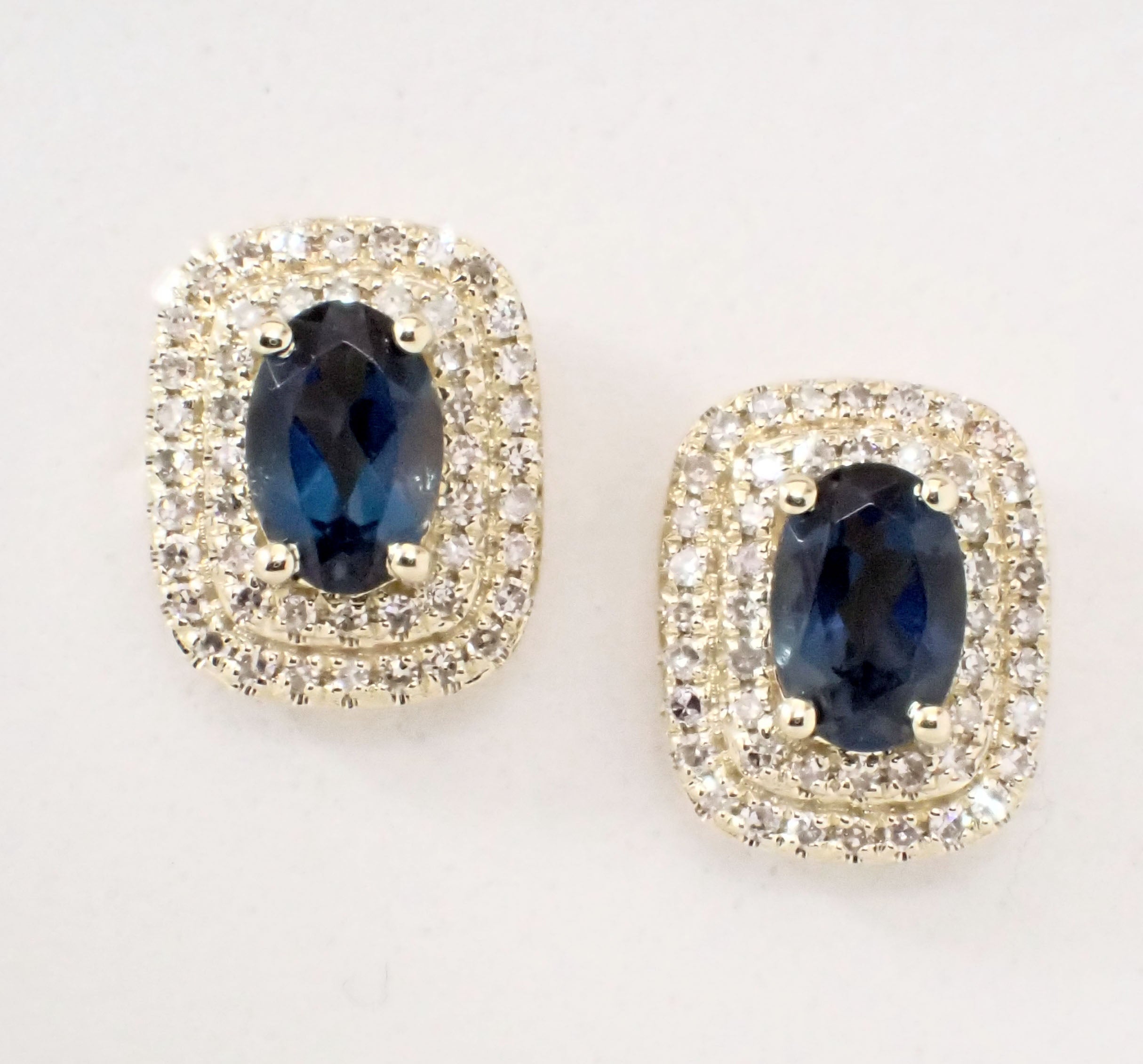 Stud 10 Karat Yellow Blue Topaz Earring