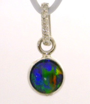 14 Karat White Opal Pendant