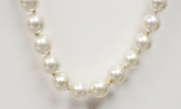 14 Karat Yellow Pearl Necklace