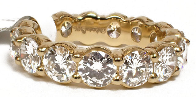 Diamond Wedding Bands  -  Women'