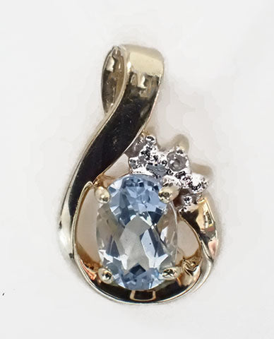 10 Karat Yellow Blue Topaz Gemstone Pendant