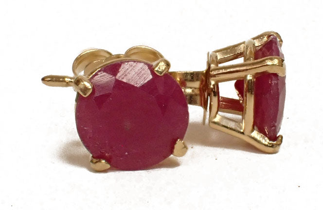 14 Karat Yellow Rubies Stud Earring