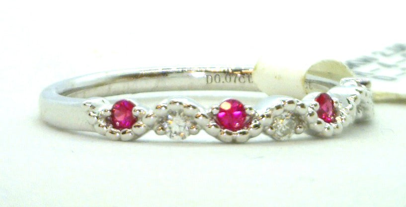 18 Karat White Ruby Ring