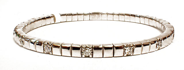 Bangle 18 Karat White Diamond Bracelet