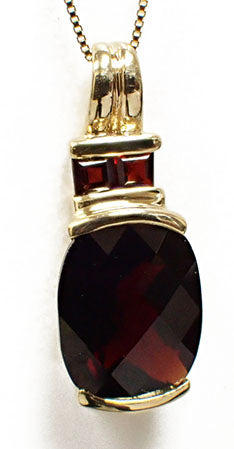 10 Karat Yellow Garnet Gemstone Pendant