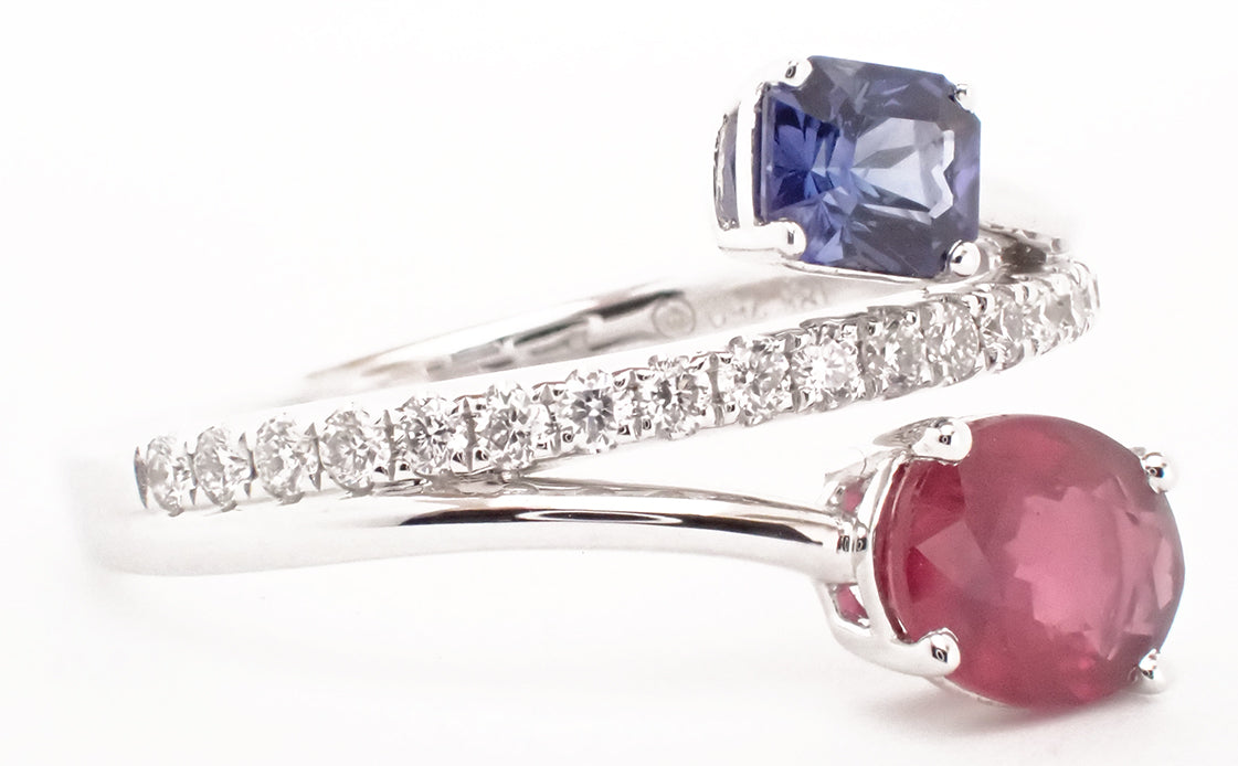 18 Karat White Ruby Ring