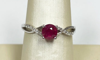 14 Karat White Ruby Ring